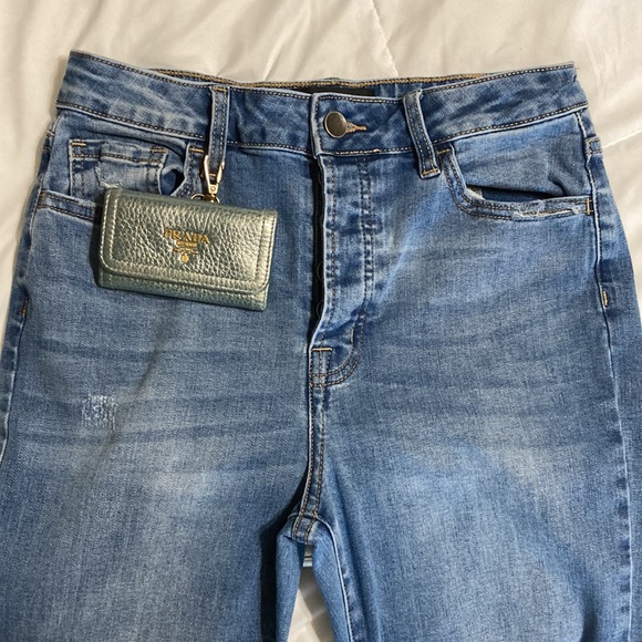 ❤️ Prada Key Holder Clip On Wallet ❤️ - Picture 14 of 15